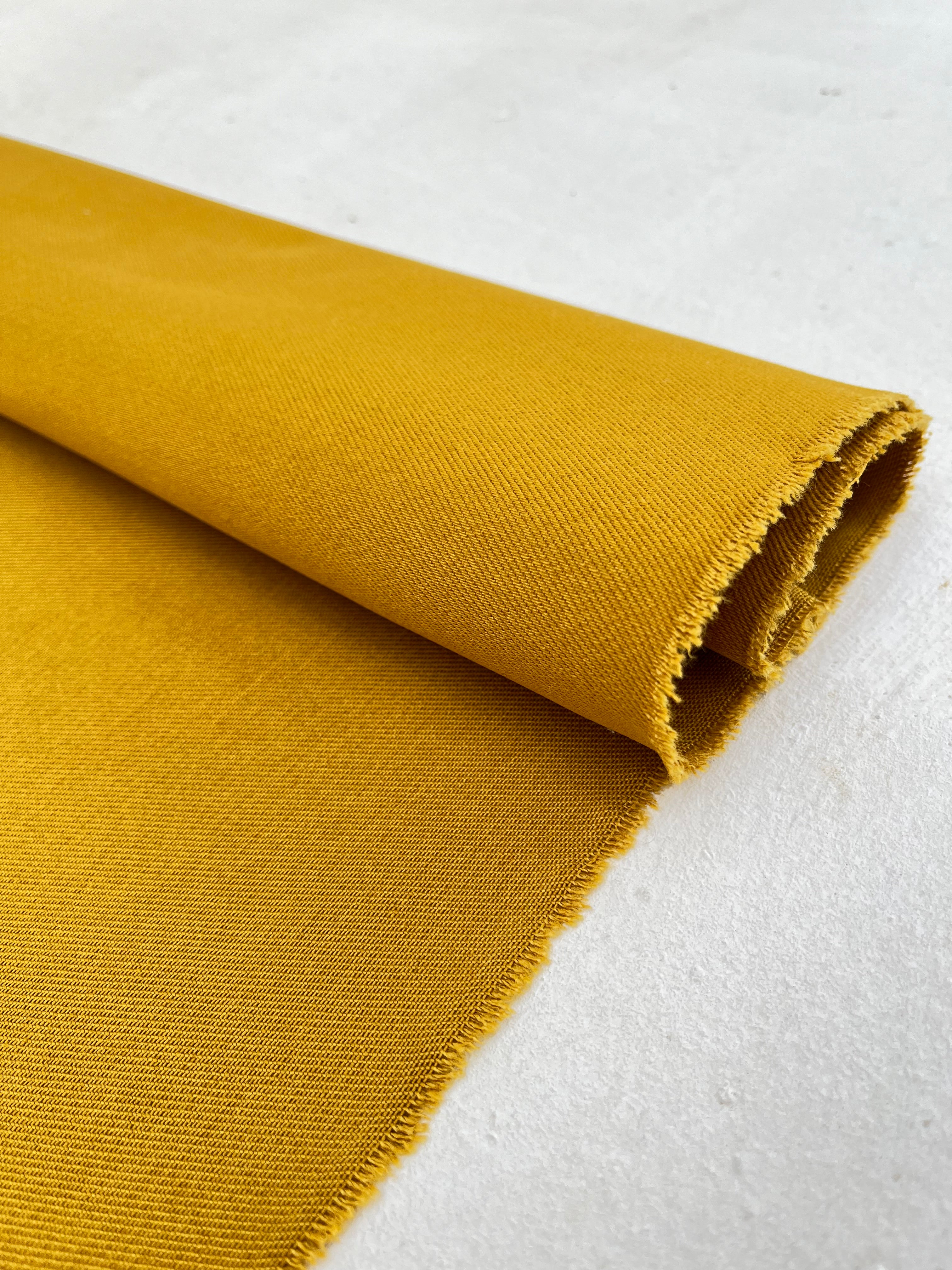 Hardal Sarısı Ağır Yumuşatılmış Kalın Pamuklu Kumaş Metre Fiyatı 400/m2 - Döşemelik Fransız Stili - Doğal Döşemelik Kumaşlar. %100 Pamuk - 150 cm Genişlik. Gabardin Pamuk.