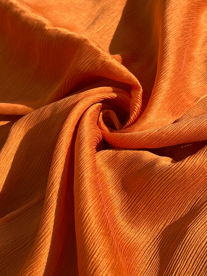 Soie de couleur orange par cour, soie naturelle, mousseline de soie, soie de mûrier, voile de soie, yardage de soie, soie froissée, soie à carreaux, soie texturée.