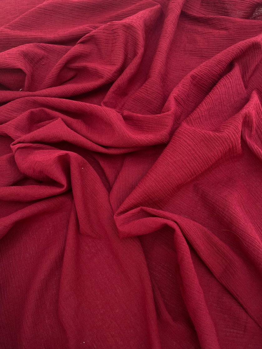 Buruşuk Tül Kumaş, Çok Renkli Seçenekler Mevcut, Sile Kumaş. Sile Kumaş, Bej, Taş Grisi, Şarap Kırmızısı, Deniz Mavisi, Mor, Şarap Kırmızısı.