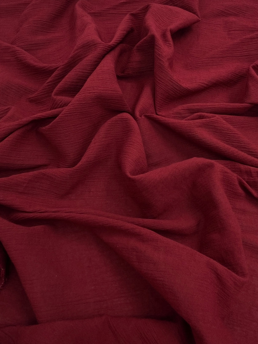 Buruşuk Tül Kumaş, Çok Renkli Seçenekler Mevcut, Sile Kumaş. Sile Kumaş, Bej, Taş Grisi, Şarap Kırmızısı, Deniz Mavisi, Mor, Şarap Kırmızısı.