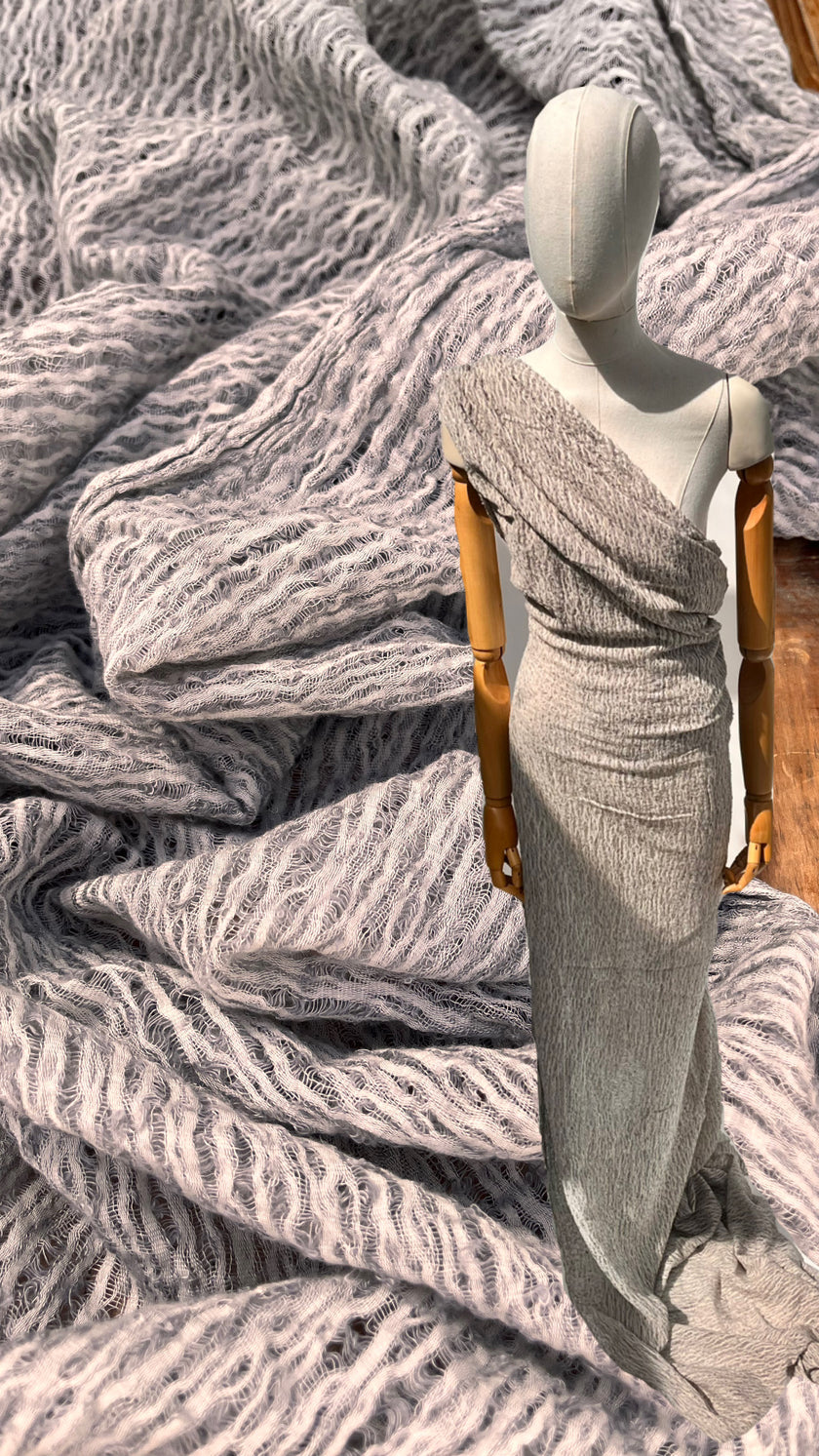 Metreyle Açık Gri Keten Kumaş, Organik Pamuklu Kumaş, Dokulu El Dokuma Yarı Şeffaf Doğal Kumaşlar.