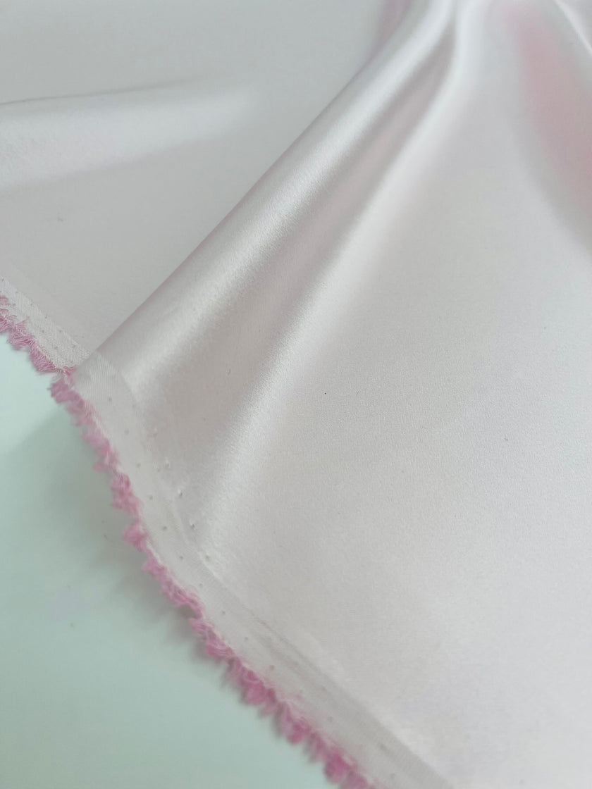 Rose Mary İpek Metre İpek, İpek Şifon, Dut İpeği, İpek Metraj, Ağır İpek, Lüks İpek Kumaş. 23mm/ 135 cm genişlik.