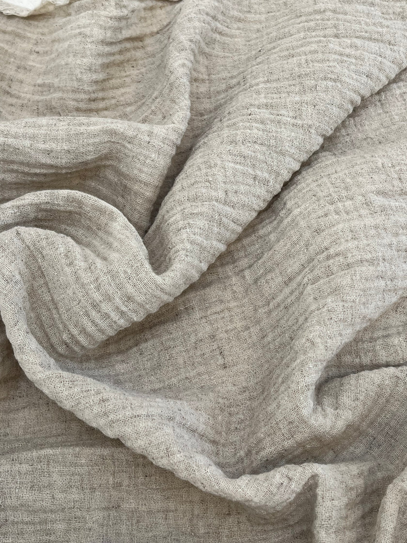 Tissu en mousseline à tissage ouvert semi-transparent en lin. - Tissu mousseline biologique - Mousseline de coton bébé - Tissu gaze 2 couches au mètre, 150 CM DE LARGEUR. Couverture nouveau-né.