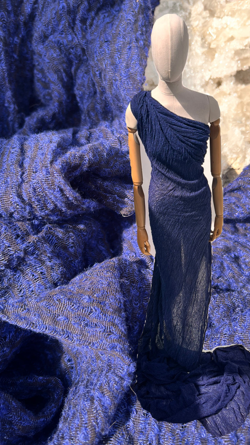 Metre Kare Indigo Mavi Keten Kumaş, Organik Pamuklu Kumaş, Dokulu El Dokuma Yarı Şeffaf Doğal Kumaşlar.