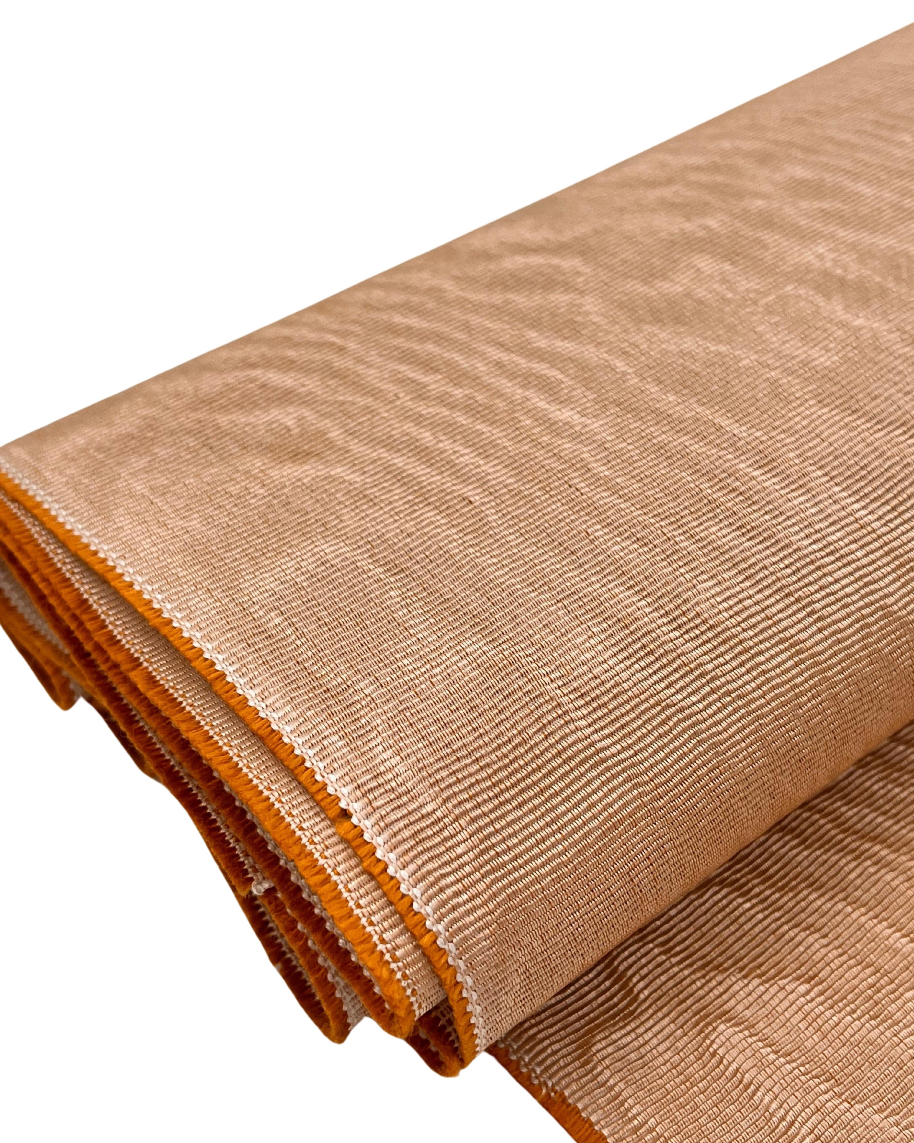 Pastel Bej Lüks İpek Döşeme Osmanlı Başlık, Ev Tekstili İç Mekan Kumaşları: Yastık Kılıfları, Kimono Esintili Tasarımlar, Filigran Desenleri.