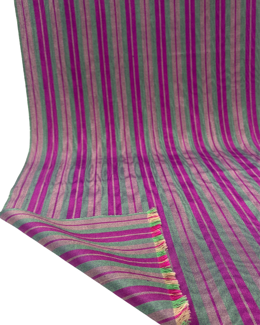 Osmanlı Başlık İçin Pembe Çizgili Lüks İpek Döşeme, Ev Tekstili İç Mekan Kumaşları: Yastık Kılıfları, Kimono Esintili Tasarımlar, Filigran Desenleri.