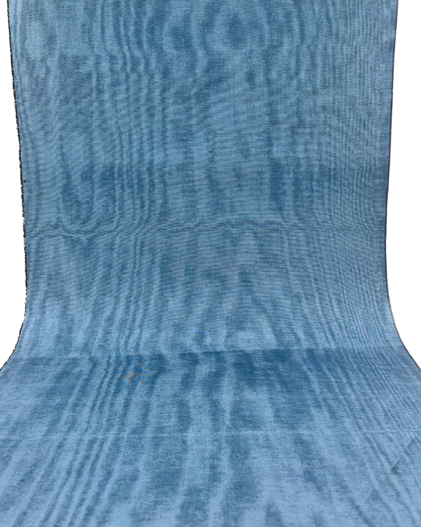 Tapisserie d'ameublement luxueuse en soie bleue pour tête de lit ottomane, tissus d'intérieur pour textiles de maison : housses d'oreiller, motifs inspirés du kimono, motifs en filigrane.