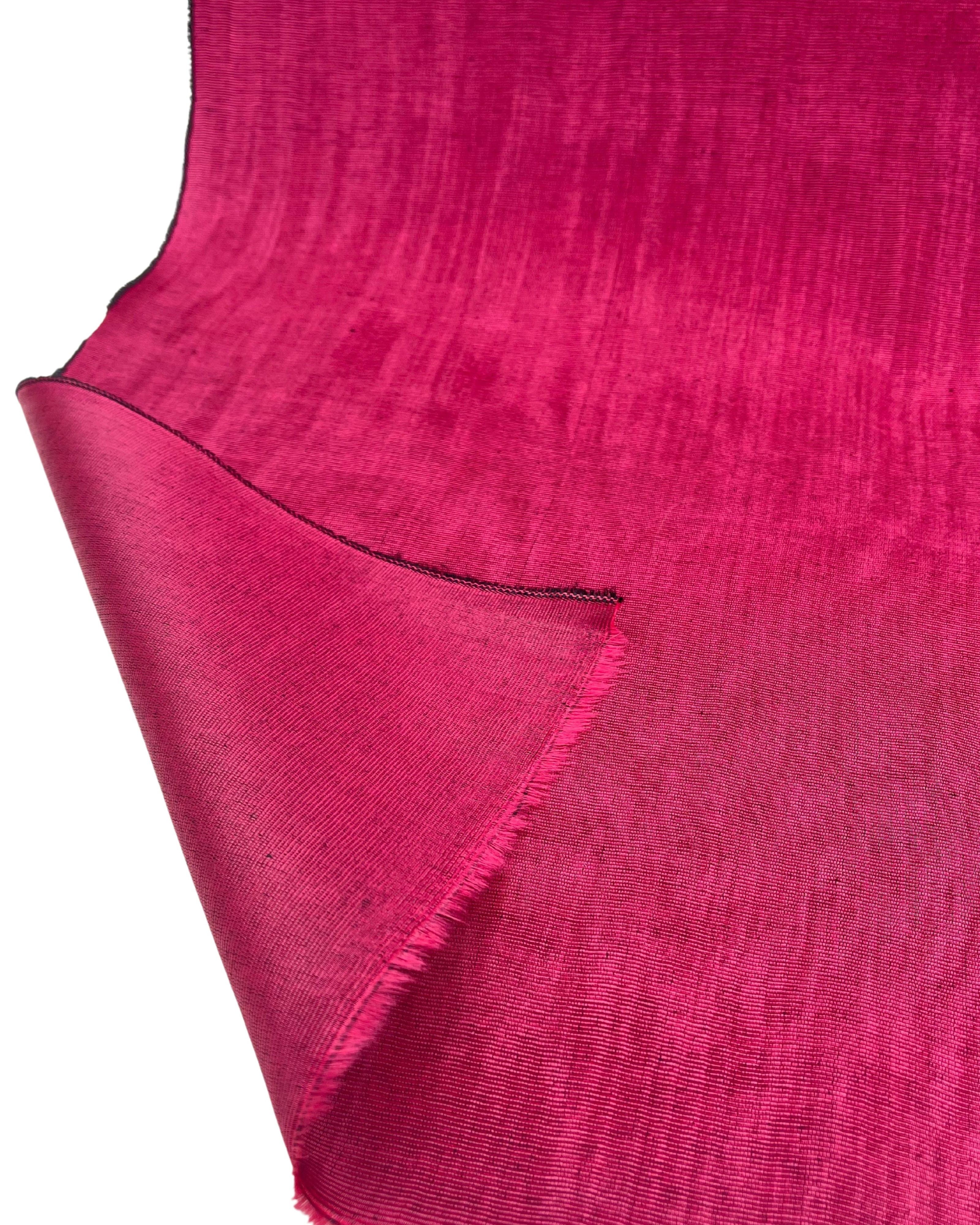 Osmanlı Başlıklı Pembe Lüks İpek Döşeme, Ev Tekstili İç Mekan Kumaşları: Yastık Kılıfları, Kimono Esintili Tasarımlar, Filigran Desenleri.