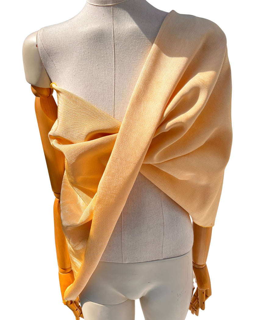 Osmanlı Başlık İçin Sarı Lüks İpek Döşeme, Ev Tekstili İç Mekan Kumaşları: Yastık Kılıfları, Kimono Esintili Tasarımlar, Filigran Desenleri.