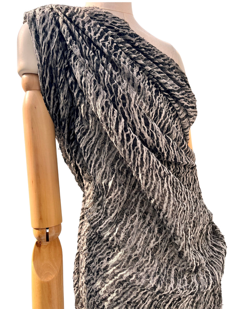 Metre Kare Siyah-Beyaz Keten Kumaş, Organik Pamuklu Kumaş, Dokulu El Dokuma Yarı Şeffaf Doğal Kumaşlar.