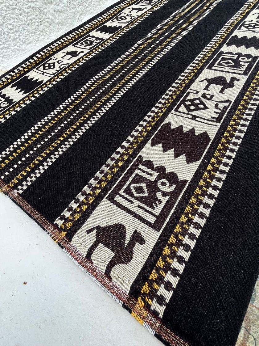 Ağır Ağırlık Kalın Jakarlı Pamuklu Kumaş Metre 400/m2 - Döşemelik Geleneksel Anadolu Etnik Desenli - Döşemelik Kumaşlar. %70 Pamuk %30 Polyester - 140 cm Genişlik. Halı Dokuma Mavi, Kırmızı, Sarı, Siyah Çok Renkli Seçenekler