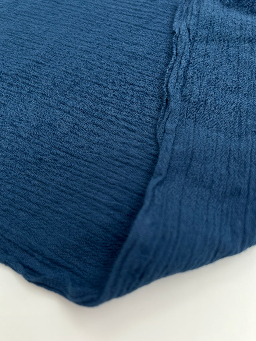 Buruşuk Tül Kumaş, Çok Renkli Seçenekler Mevcut, Sile Kumaş. Sile Kumaş, Bej, Taş Grisi, Şarap Kırmızısı, Deniz Mavisi, Mor, Şarap Kırmızısı.