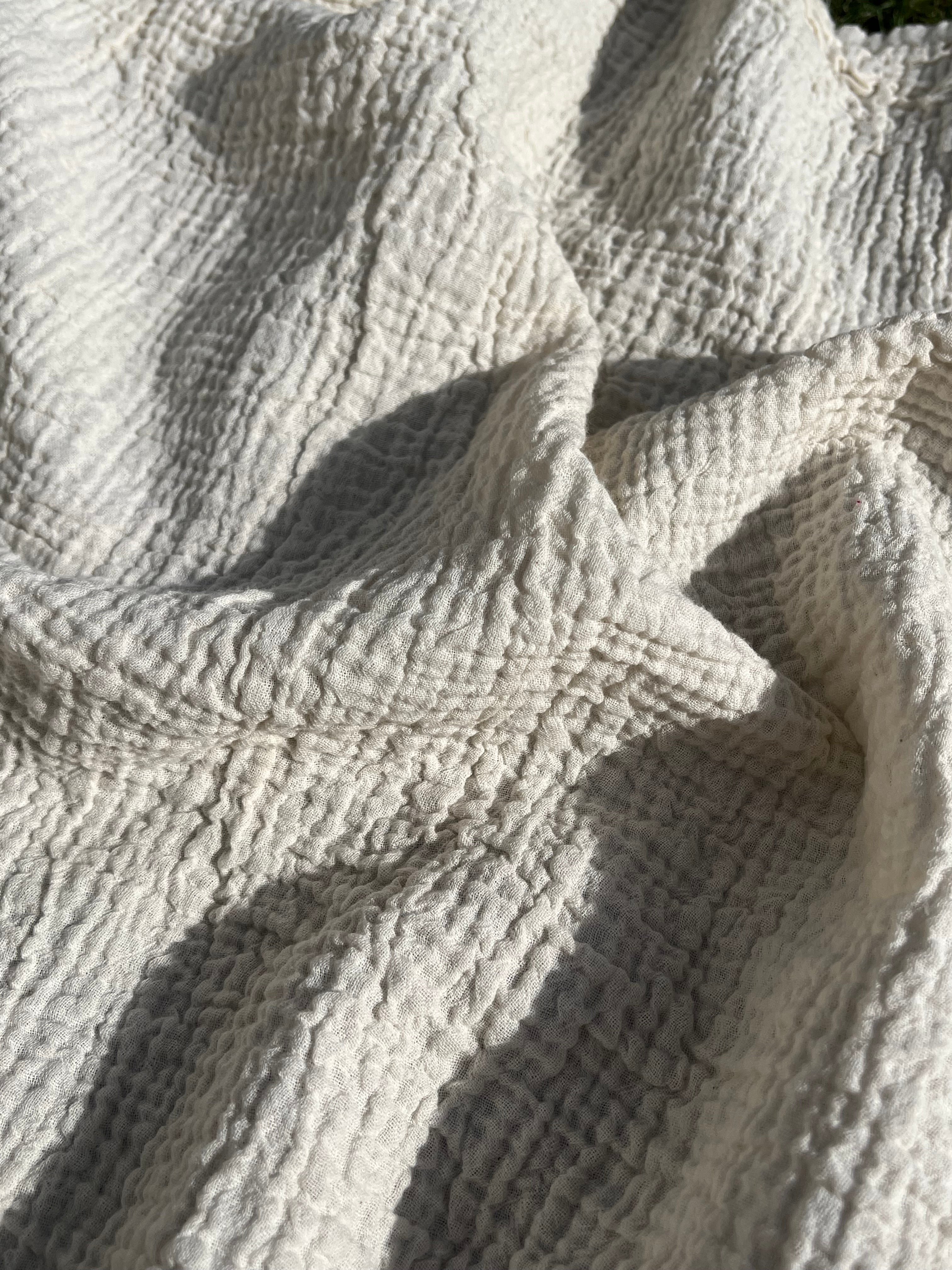 Tissu en mousseline extra froissé et doux par cour - Tissu en mousseline biologique - Mousseline de coton pour bébé - Tissu de gaze 2 couches au mètre, 150 CM DE LARGEUR. Couverture nouveau-né.