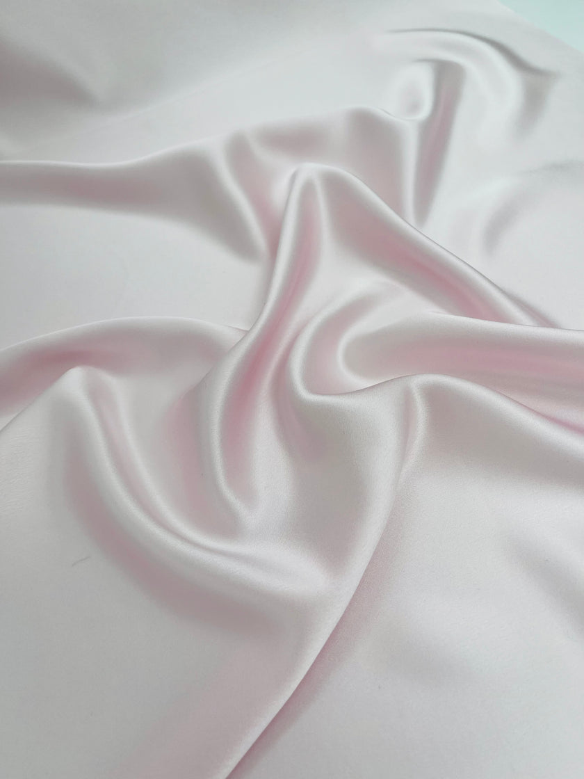 Rose Mary İpek Metre İpek, İpek Şifon, Dut İpeği, İpek Metraj, Ağır İpek, Lüks İpek Kumaş. 23mm/ 135 cm genişlik.