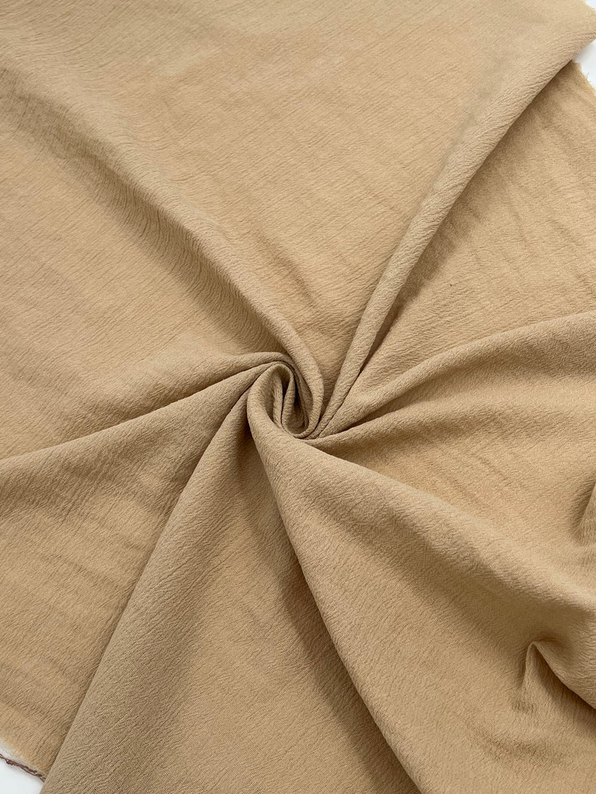 Buruşuk Tül Kumaş, Çok Renkli Seçenekler Mevcut, Sile Kumaş. Sile Kumaş, Bej, Taş Grisi, Şarap Kırmızısı, Deniz Mavisi, Mor, Şarap Kırmızısı.