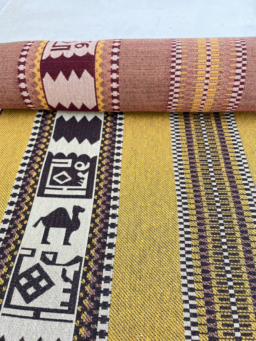 Ağır Ağırlık Kalın Jakarlı Pamuklu Kumaş Metre 400/m2 - Döşemelik Geleneksel Anadolu Etnik Desenli - Döşemelik Kumaşlar. %70 Pamuk %30 Polyester - 140 cm Genişlik. Halı Dokuma Mavi, Kırmızı, Sarı, Siyah Çok Renkli Seçenekler