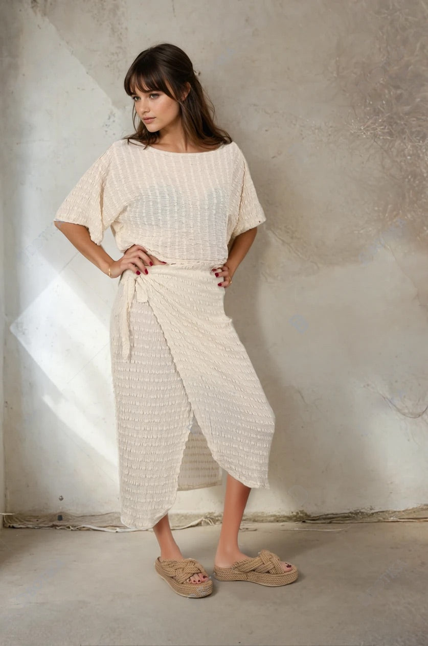 Neutral Textured Cotton Stretchy Crinkle Fabric.