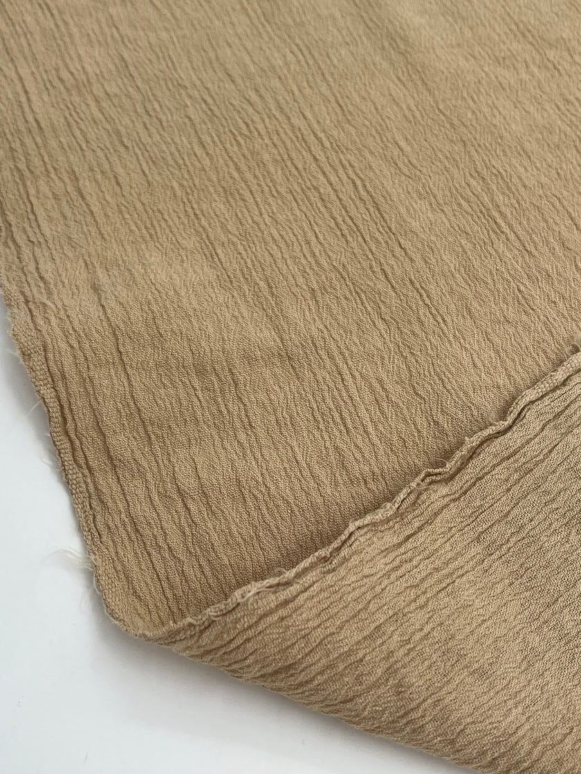 Buruşuk Tül Kumaş, Çok Renkli Seçenekler Mevcut, Sile Kumaş. Sile Kumaş, Bej, Taş Grisi, Şarap Kırmızısı, Deniz Mavisi, Mor, Şarap Kırmızısı.