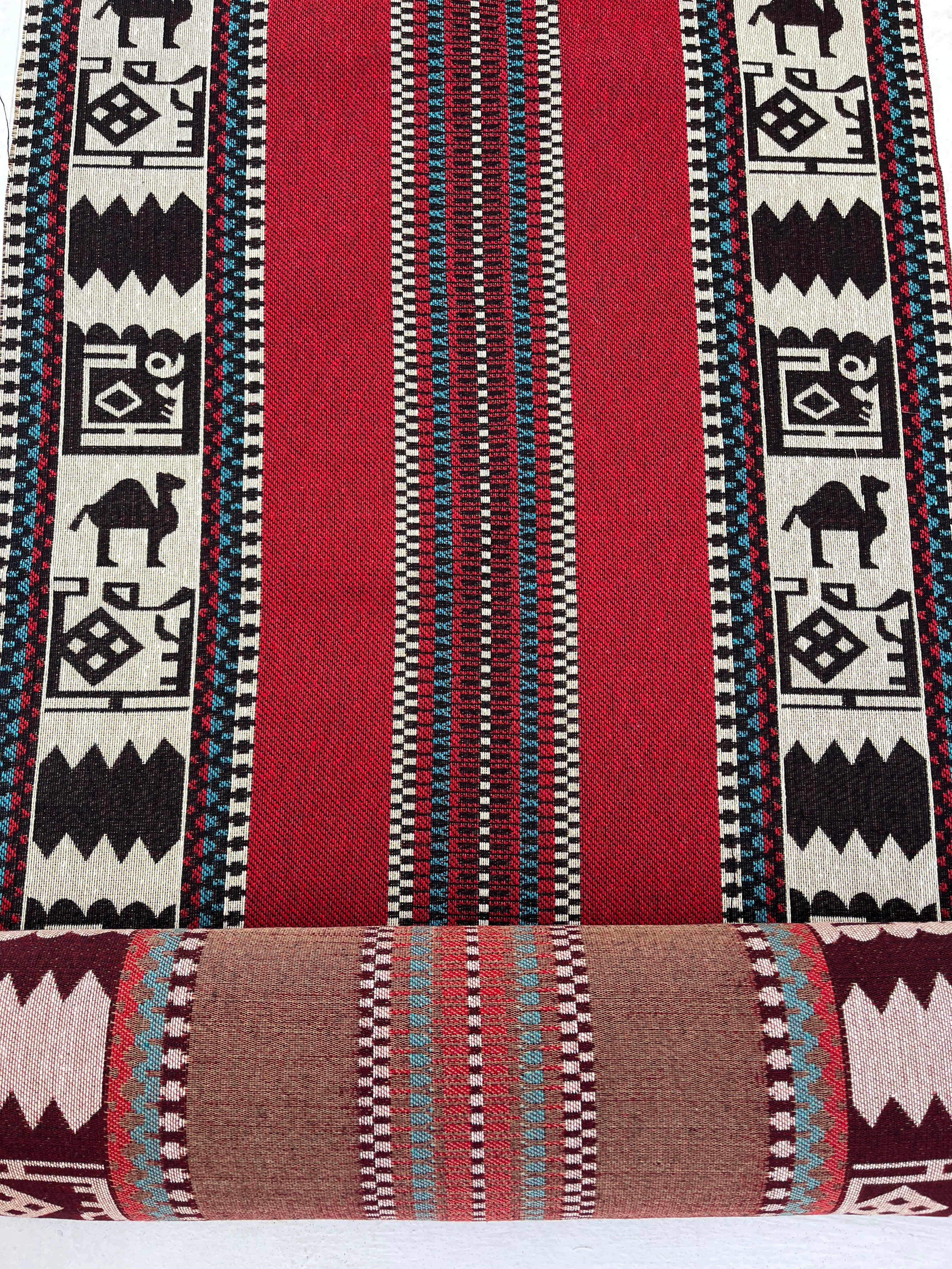 Tissu en coton jacquard épais lourd par cour 400/m2 - Rembourrage à motifs ethniques anatoliens traditionnels - Tissus d'ameublement. %70 Coton %30 Poly - 140 cm de largeur. Tapis Tissage Bleu, Rouge, Jaune, Noir Options multicolores