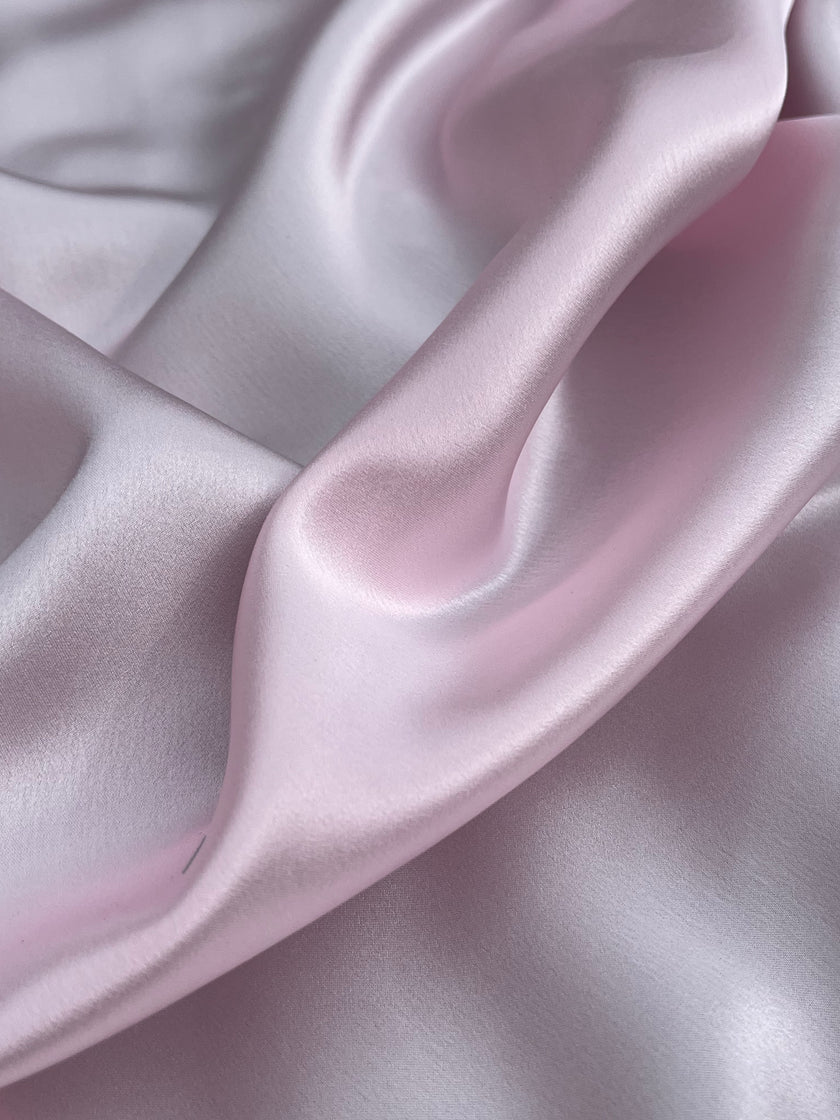 Rose Mary İpek Metre İpek, İpek Şifon, Dut İpeği, İpek Metraj, Ağır İpek, Lüks İpek Kumaş. 23mm/ 135 cm genişlik.