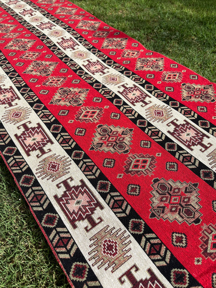 Ağır Gramajlı Kalın Jakarlı Pamuklu Kumaş Metre Başına 400/m2 - Döşemelik Geleneksel Anadolu Etnik Desenli - Döşemelik Kumaşlar. %70 Pamuk %30 Polyester - 140 cm Genişlik. Kilim Dokuma.