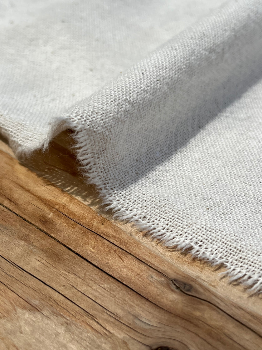 Ağartılmamış Nötr Fildişi Rengi Buruşuk Tül Kumaş, Sile Kumaş. Sile Kumaş.