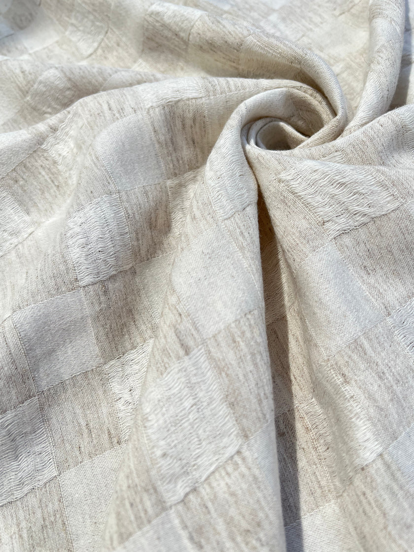 Ağartılmamış Nötr Fildişi Rengi Buruşuk Tül Kumaş, Sile Kumaş. Sile Kumaş.