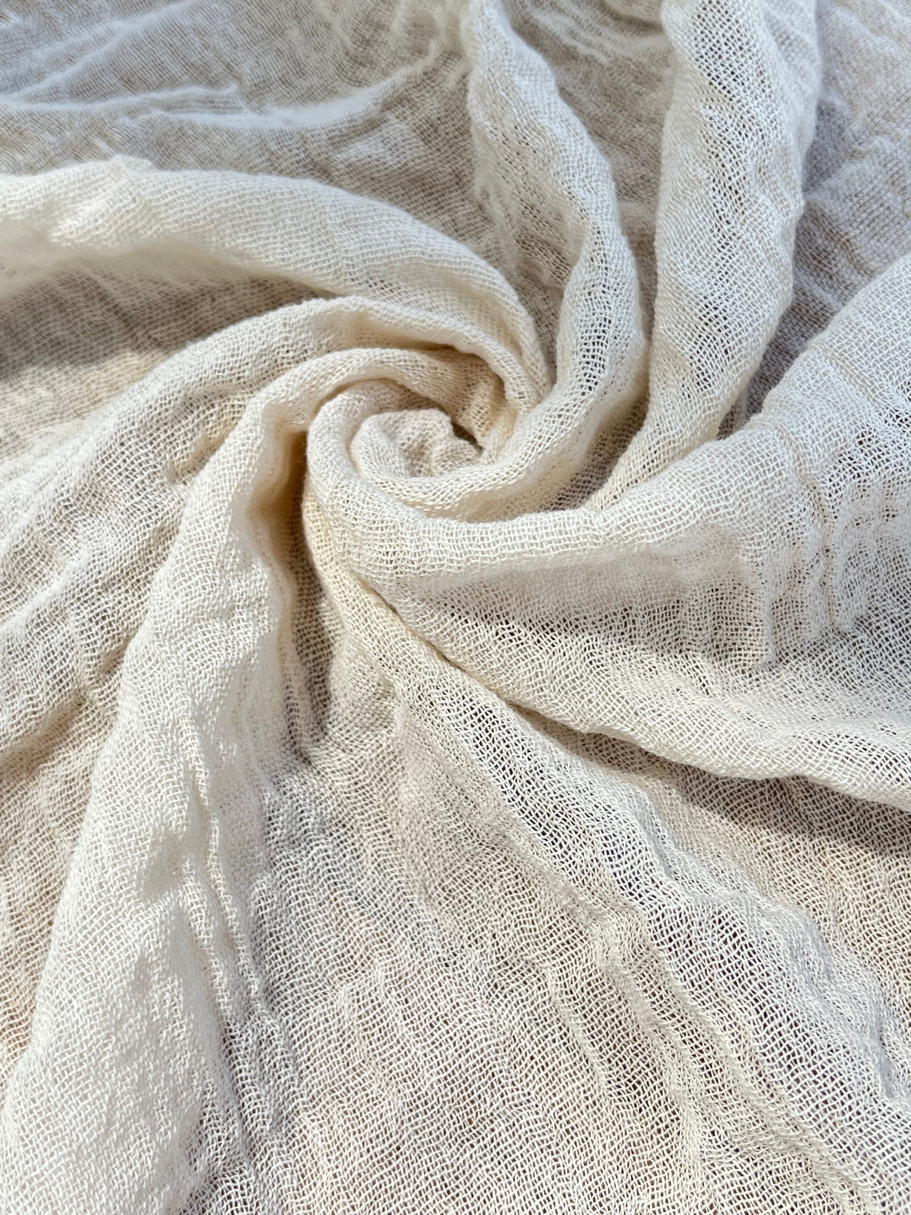 Ağartılmamış Nötr Fildişi Rengi Buruşuk Tül Kumaş, Sile Kumaş. Sile Kumaş.