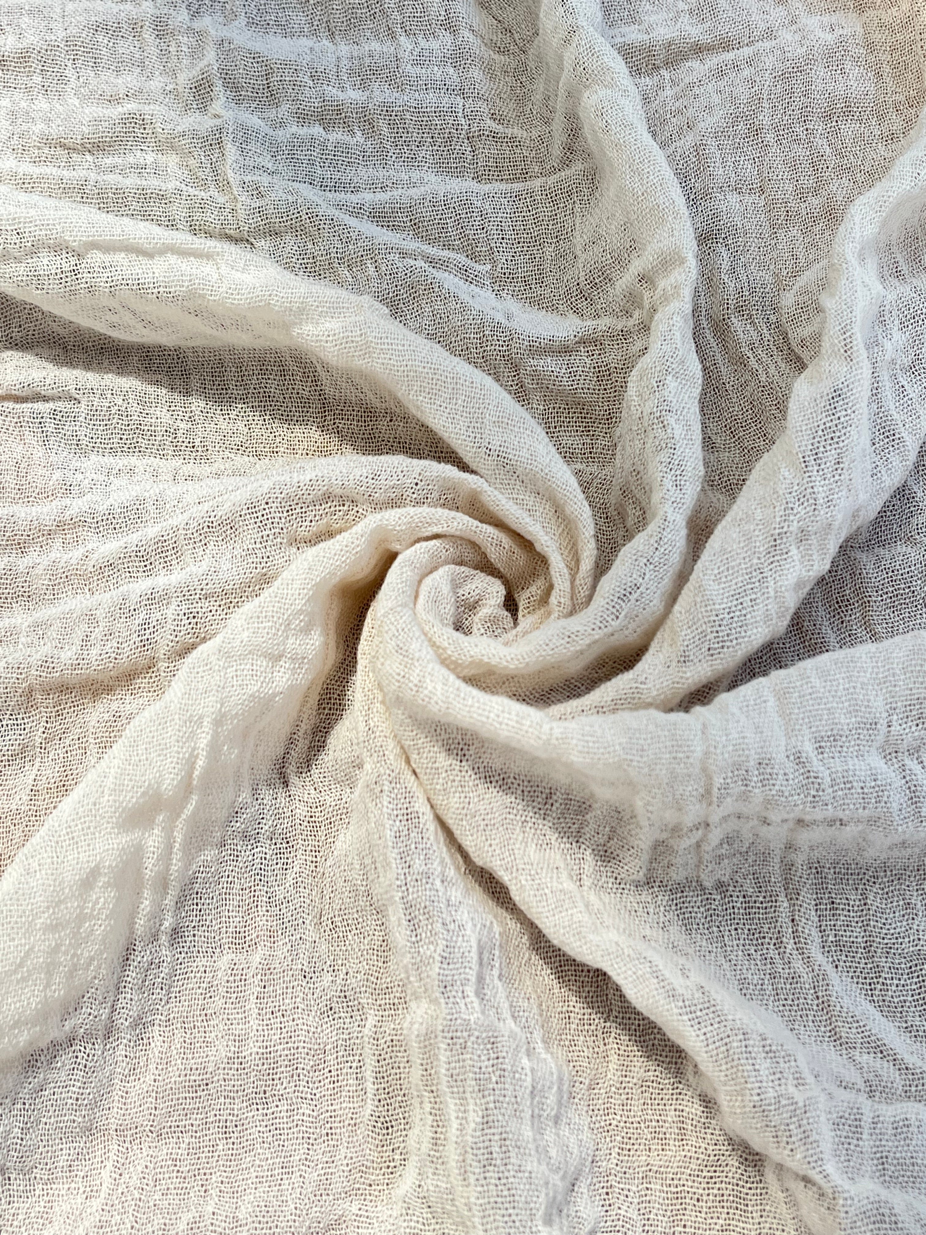 Ağartılmamış Nötr Fildişi Rengi Buruşuk Tül Kumaş, Sile Kumaş. Sile Kumaş.