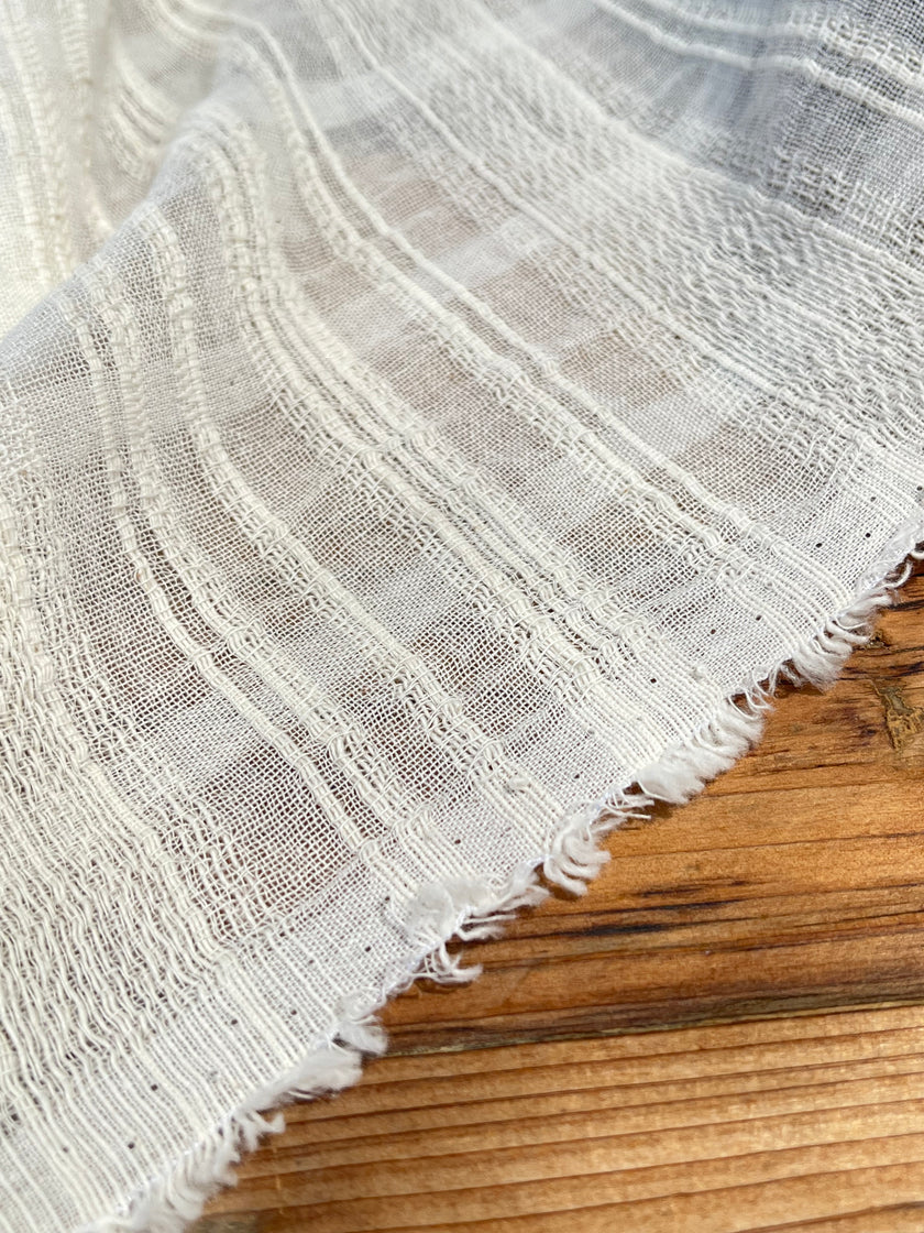 Ağartılmamış Nötr Fildişi Rengi Buruşuk Tül Kumaş, Sile Kumaş. Sile Kumaş.