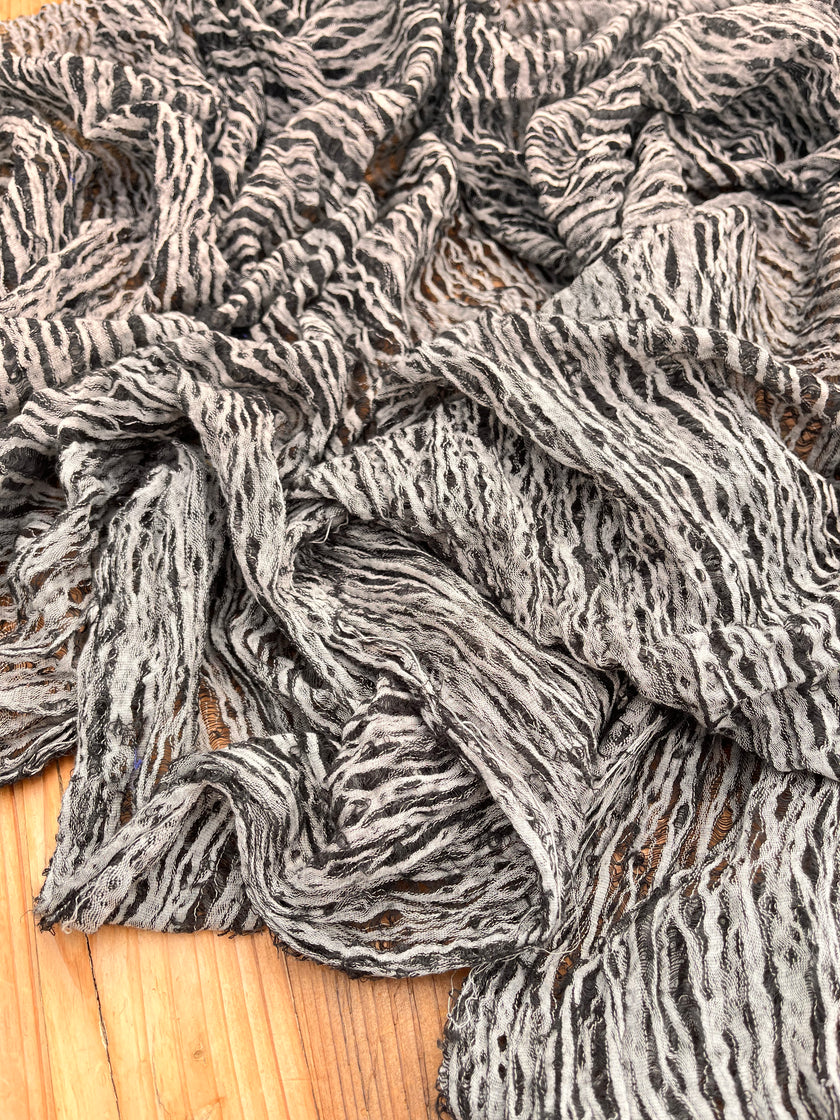 Metre Kare Siyah-Beyaz Keten Kumaş, Organik Pamuklu Kumaş, Dokulu El Dokuma Yarı Şeffaf Doğal Kumaşlar.