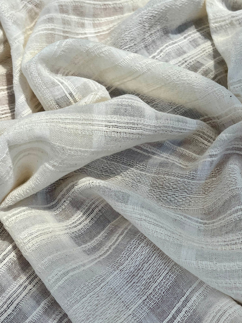 Ağartılmamış Nötr Fildişi Rengi Buruşuk Tül Kumaş, Sile Kumaş. Sile Kumaş.