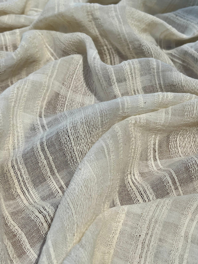 Ağartılmamış Nötr Fildişi Rengi Buruşuk Tül Kumaş, Sile Kumaş. Sile Kumaş.