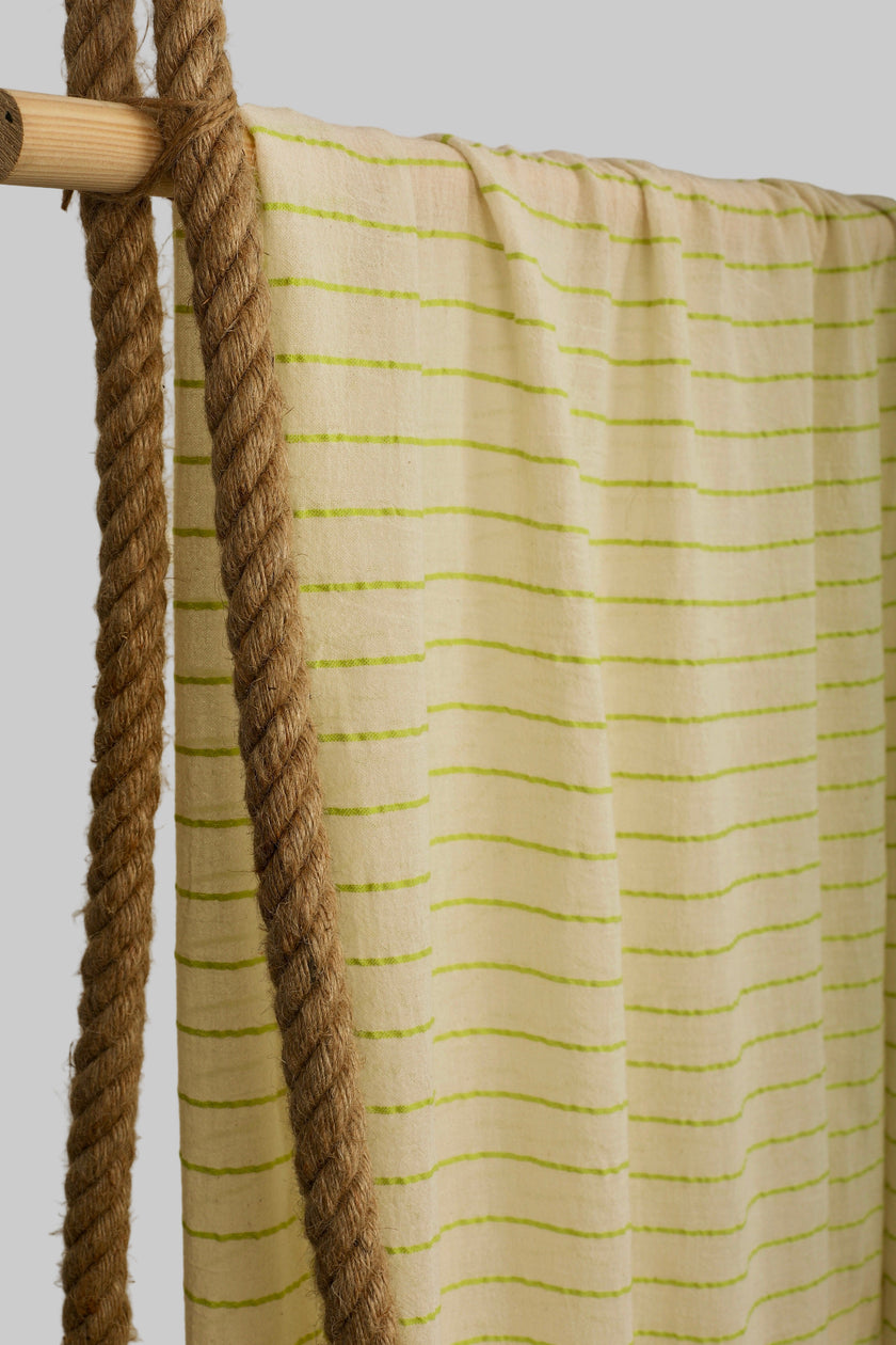 Metre ile Yeşil Çizgili Nötr Organik Pamuklu Kumaş, Çizgili Buruşuk Kumaş, Geniş En.