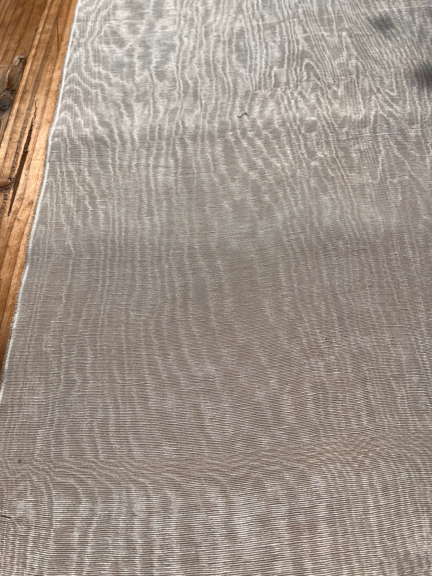 Kum Beji Lüks İpek Döşeme Osmanlı Başlık, Ev Tekstili İç Mekan Kumaşları: Yastık Kılıfları, Kimono Esintili Tasarımlar, Filigran Desenleri.