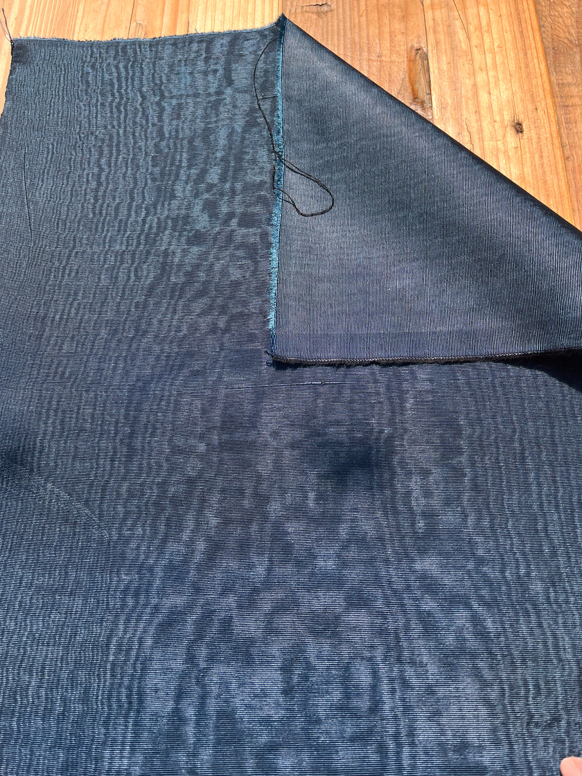 Tissu de soie, soie par cour, soie shantung, tissu moiré large, ruban de soie large et épais, tissu d’ameublement en soie.