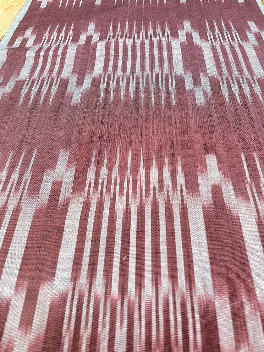 Osmanlı Başlıklı Bordo İkat Çizgili Lüks İpek Döşeme, Ev Tekstili İç Mekan Kumaşları: Yastık Kılıfları, Kimono Esintili Tasarımlar, Filigran Desenleri.