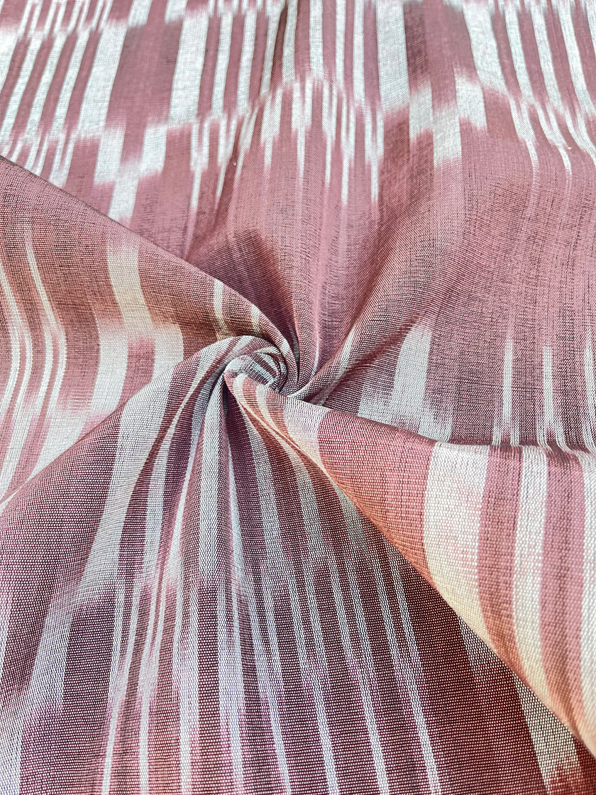 Osmanlı Başlıklı Bordo İkat Çizgili Lüks İpek Döşeme, Ev Tekstili İç Mekan Kumaşları: Yastık Kılıfları, Kimono Esintili Tasarımlar, Filigran Desenleri.