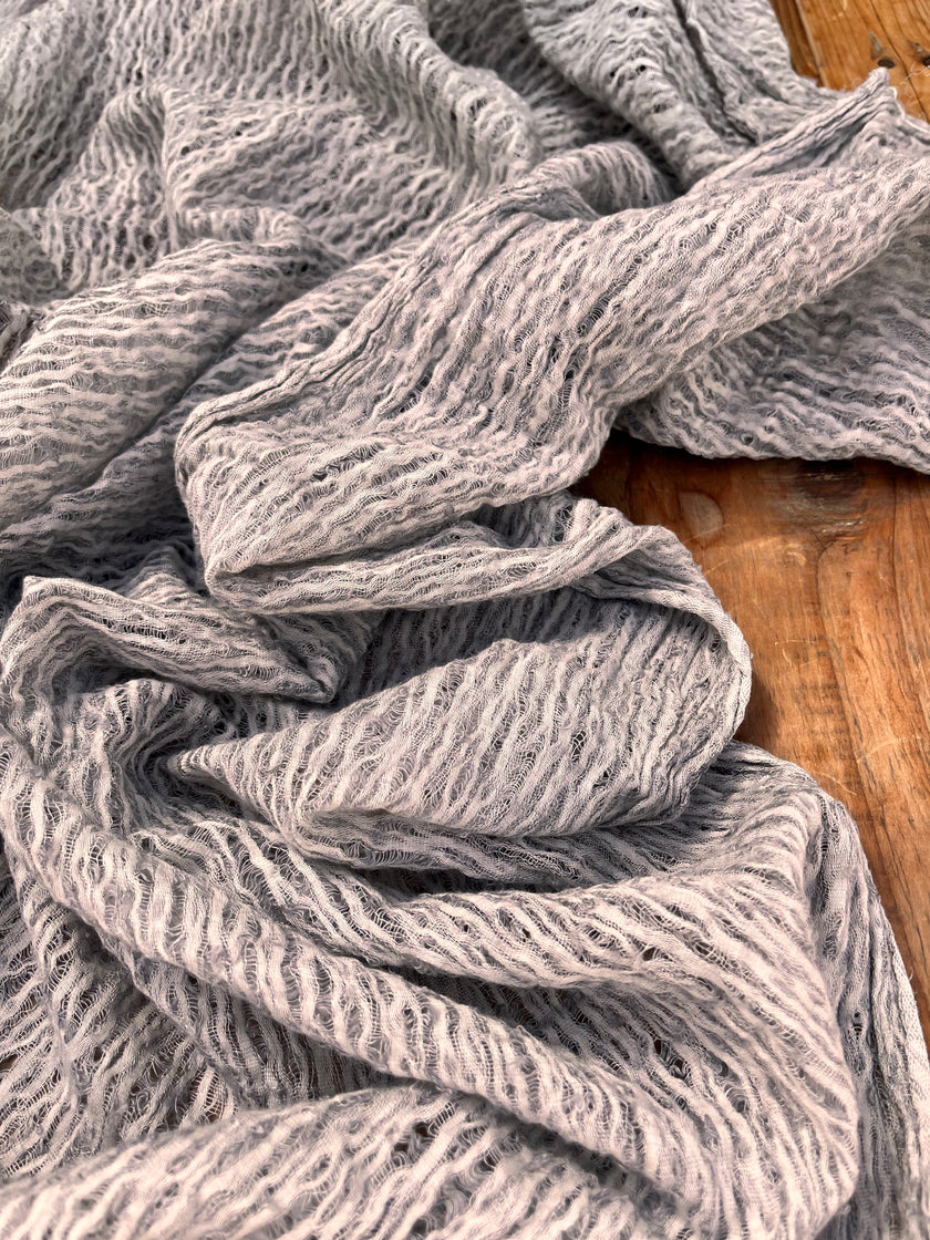 Metreyle Açık Gri Keten Kumaş, Organik Pamuklu Kumaş, Dokulu El Dokuma Yarı Şeffaf Doğal Kumaşlar.