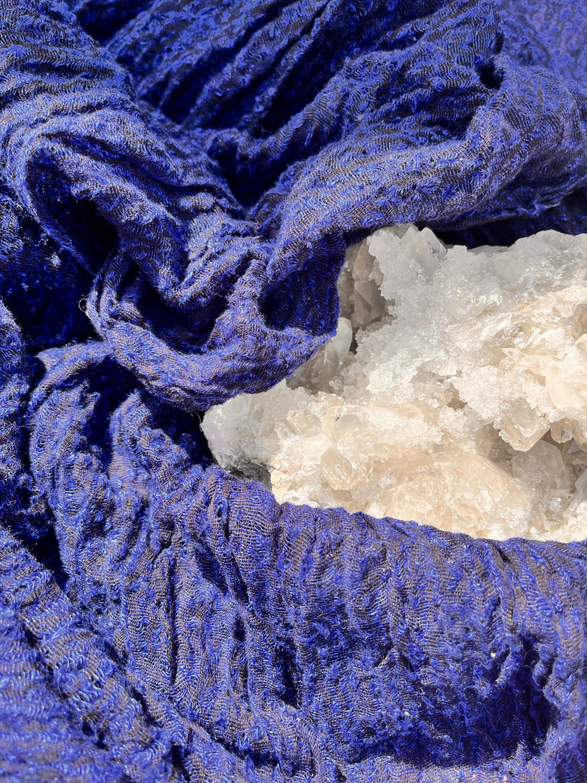 Metre Kare Indigo Mavi Keten Kumaş, Organik Pamuklu Kumaş, Dokulu El Dokuma Yarı Şeffaf Doğal Kumaşlar.