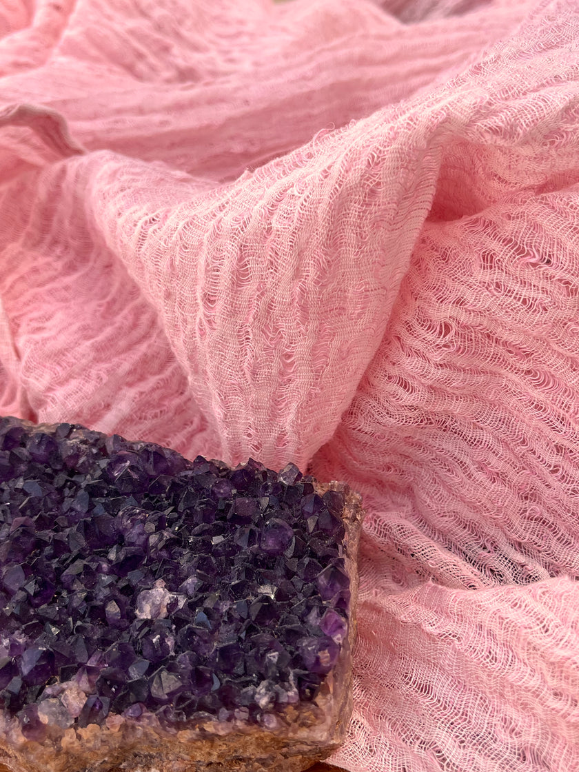 Metre Kare Şeker Pembe Keten Kumaş, Organik Pamuklu Kumaş, Dokulu El Dokuma Yarı Şeffaf Doğal Kumaşlar.