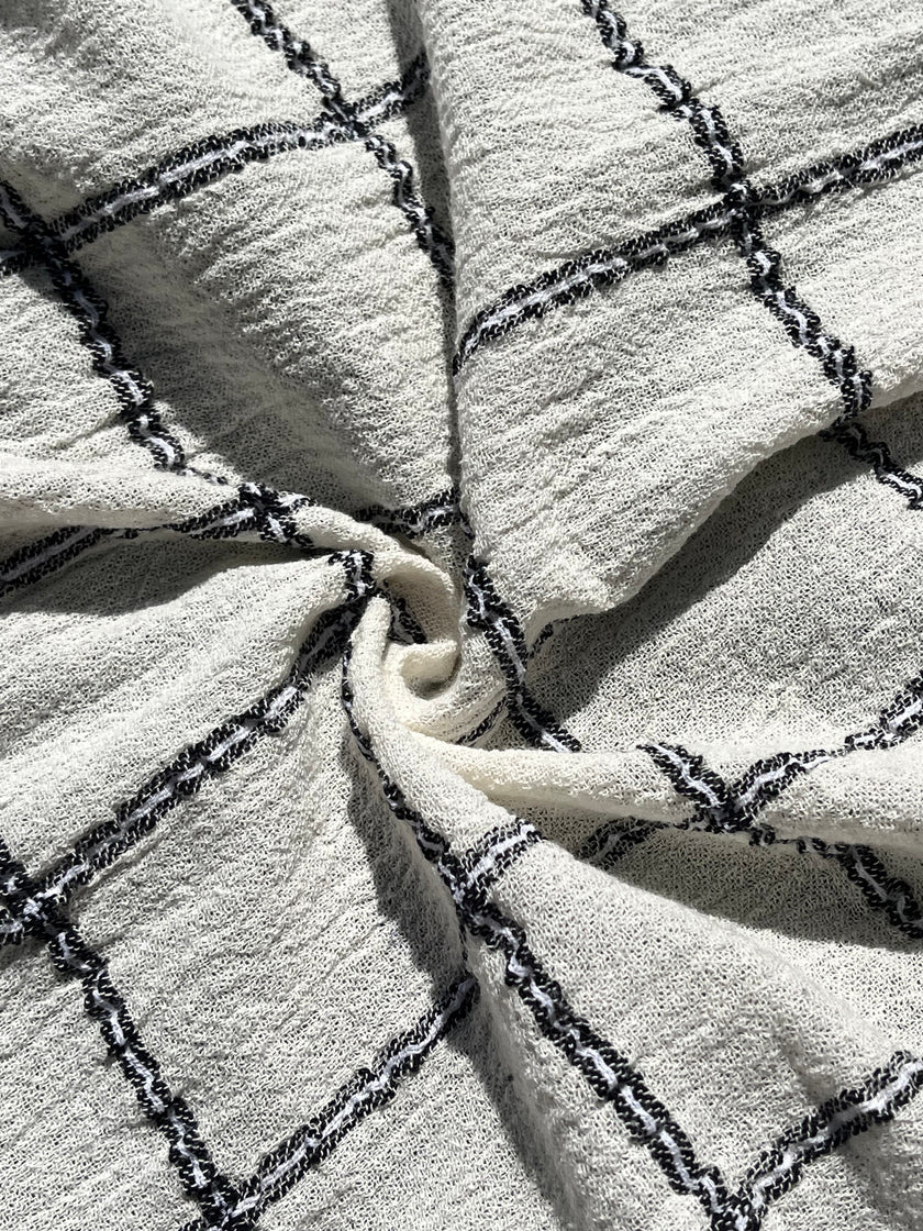 Özel Dokulu Türk Pamuğu Buruşuk Kumaş: Kimono Yazlık Elbiseler, Yenidoğan Kıyafetleri İçin Benzersiz Kalite | Tül, Şeffaf ve Esnek Seçenekler.