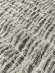 Tissu froissé en coton turc texturé neutre : qualité unique pour les robes d'été kimono, les tenues de nouveau-né | Options de gaze, transparentes et extensibles