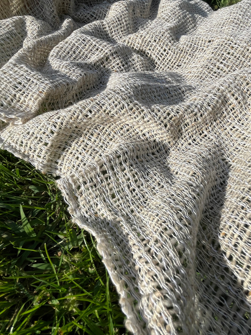 El Dokuma Doğal Kumaşlar, El Tezgahında Benzersiz Dokulu Kumaş, Özel Üretim, Özel İşçilik, Siparişe Göre Dokuma, Pamuk-Koyun Yünü Karışımı, Geleneksel Dokumalar.