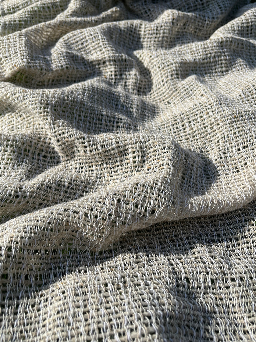 El Dokuma Doğal Kumaşlar, El Tezgahında Benzersiz Dokulu Kumaş, Özel Üretim, Özel İşçilik, Siparişe Göre Dokuma, Pamuk-Koyun Yünü Karışımı, Geleneksel Dokumalar.