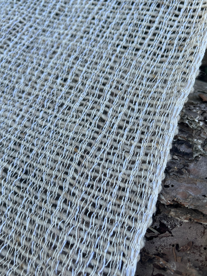 El Dokuma Doğal Kumaşlar, El Tezgahında Benzersiz Dokulu Kumaş, Özel Üretim, Özel İşçilik, Siparişe Göre Dokuma, Pamuk-Koyun Yünü Karışımı, Geleneksel Dokumalar.