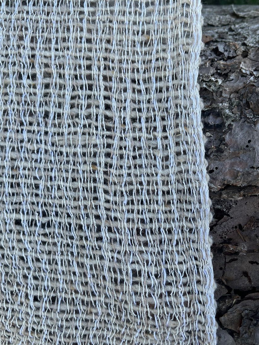 El Dokuma Doğal Kumaşlar, El Tezgahında Benzersiz Dokulu Kumaş, Özel Üretim, Özel İşçilik, Siparişe Göre Dokuma, Pamuk-Koyun Yünü Karışımı, Geleneksel Dokumalar.