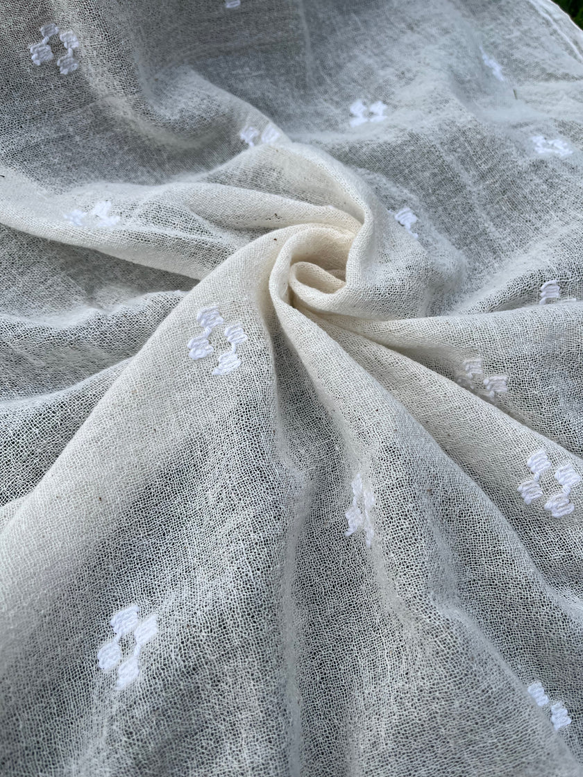 El Dokuma Doğal Kumaşlar, El Tezgahında Benzersiz Dokulu Kumaş, Özel Üretim, Özel İşçilik, Siparişe Göre Dokuma, Organik Pamuklu İşlemeli Geleneksel Dokumalar.