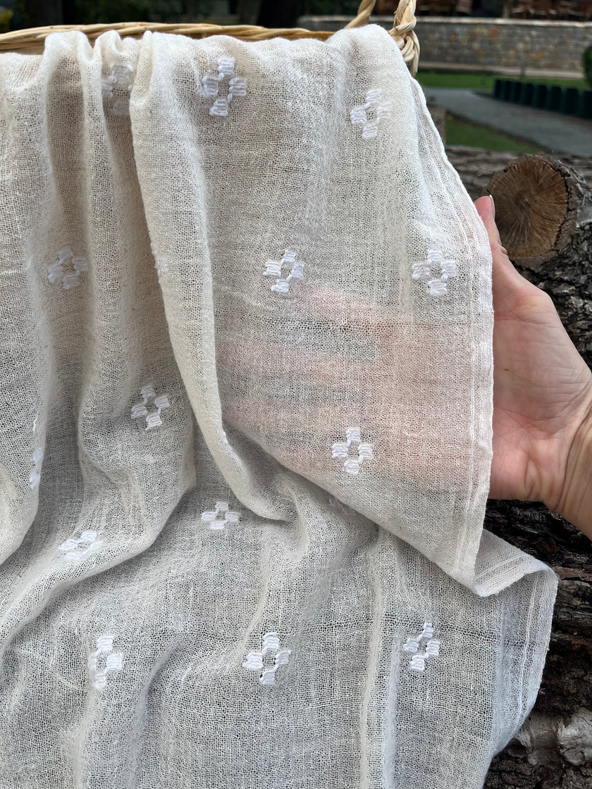 El Dokuma Doğal Kumaşlar, El Tezgahında Benzersiz Dokulu Kumaş, Özel Üretim, Özel İşçilik, Siparişe Göre Dokuma, Organik Pamuklu İşlemeli Geleneksel Dokumalar.