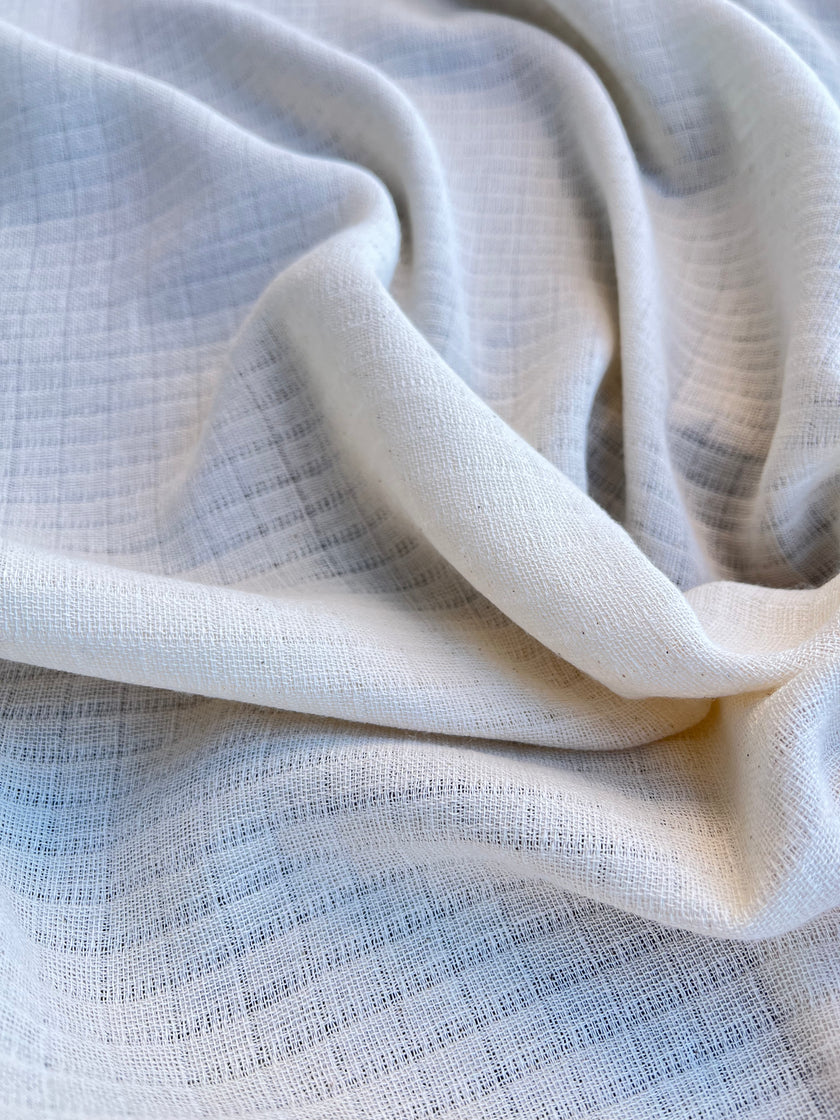 Metre ile Weave Hollow Out Şeffaf Nötr Organik Pamuklu Kumaşı Kontrol Edin.